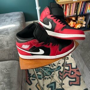Nike Red and Black Sneakers Classic High-Top Design